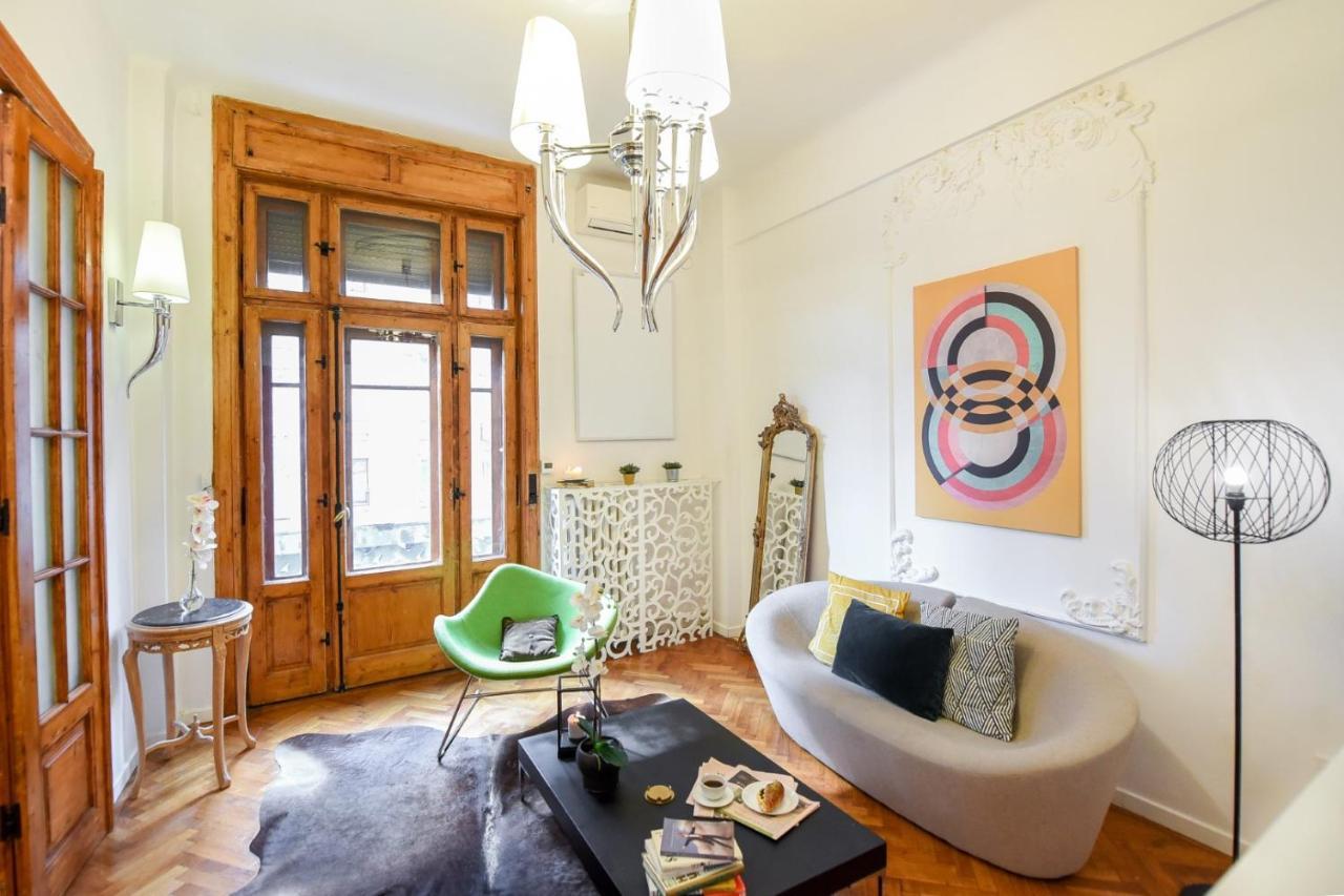 Vintage Elegance, Modern Comfort: 1Br Apartment Overlooking Calea Victoriei บูคาเรสต์ ภายนอก รูปภาพ